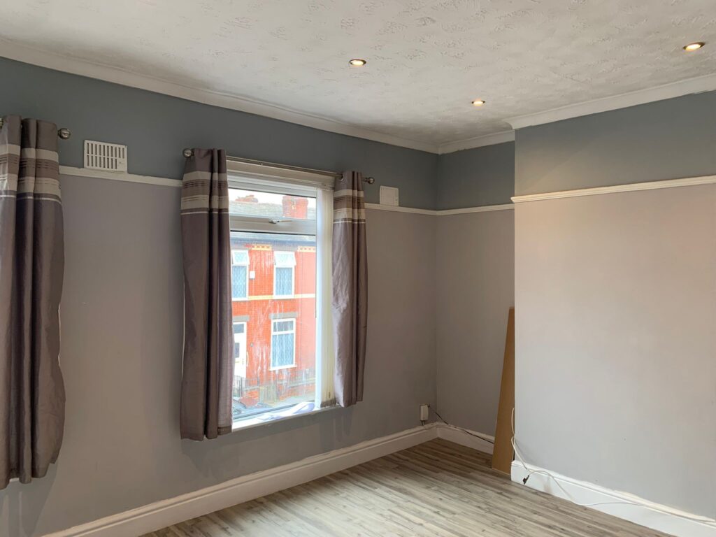 House Painting Manchester 16 Quality decorating work Manchester - smooth wall finish