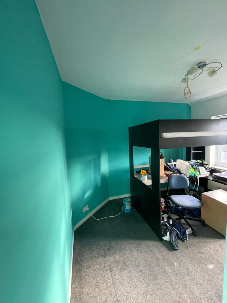 House Painting Manchester 3 Professional paint finish detail Manchester smooth walls